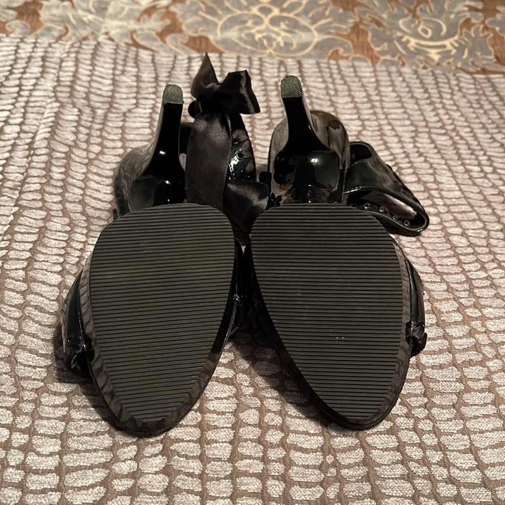 Fabulicious Lip-115 bow black patent leather and satin stiletto heels 6.5 NWOT - Picture 8 of 11